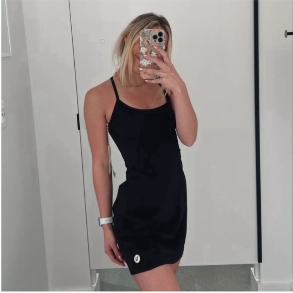 Vuori Dresses & Skirts - Vuori One Shot Tennis Women's Performance Dress in Black